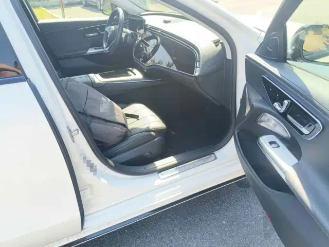Mercedes-Benz E-Class — Фото автомобиля 10