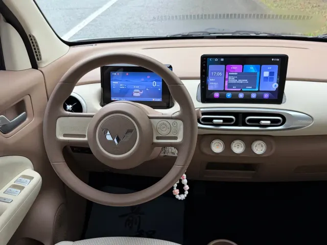 Wuling Hongguang Mini EV — Фото автомобиля 9