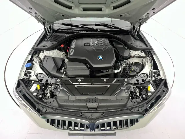 BMW 3 Series — Фото автомобиля 8