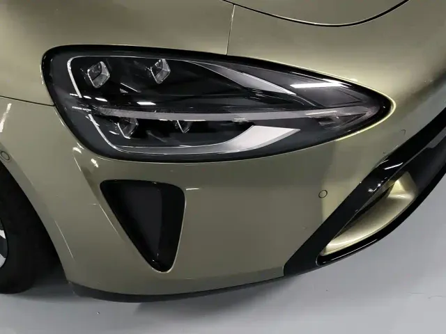 Xiaomi SU7 — Фото автомобиля 14