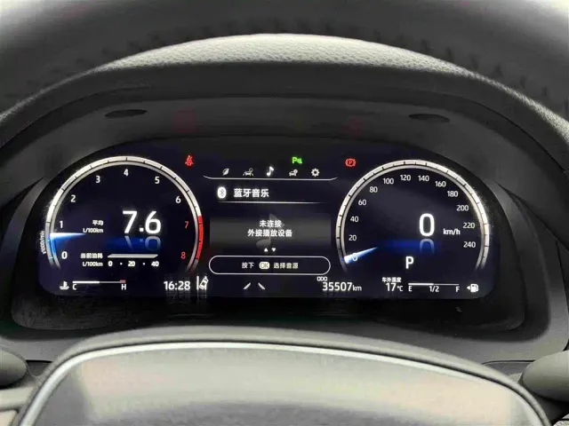 Toyota Camry — Фото автомобиля 17