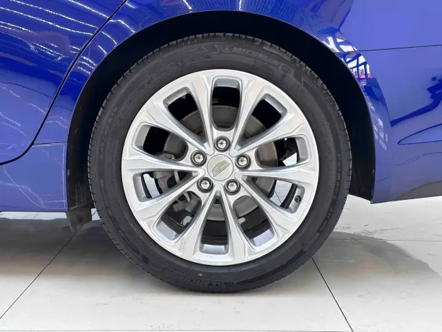 Cadillac CT5 — Фото автомобиля 8
