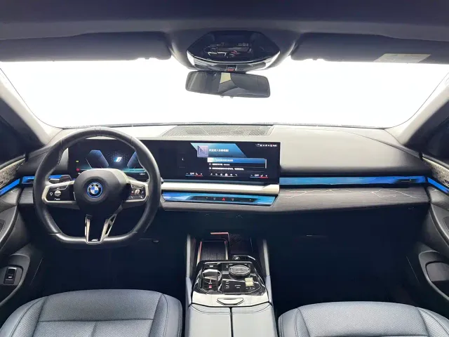 BMW i5 — Фото автомобиля 19