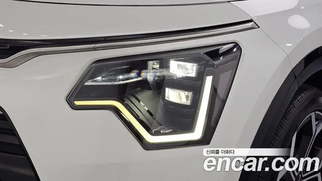 Kia Niro The All New Niro Signature — Фото автомобиля 22