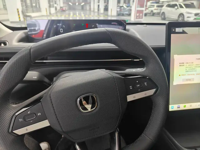 Changan Eado — Фото автомобиля 13