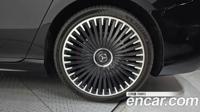 Mercedes-Benz EQS — Фото автомобиля 21
