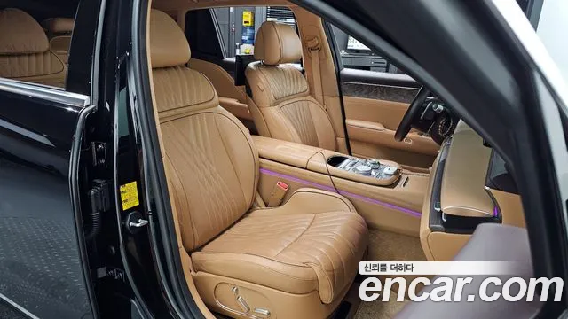 Genesis G90 Бензин 3.5 турбо AWD — Фото автомобиля 10
