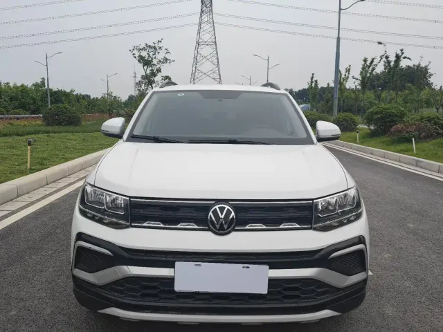 Volkswagen T-Cross — Фото автомобиля 2