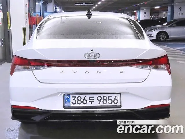 Hyundai AVANTE Новый Avante (CN7) — Фото автомобиля 5