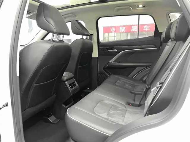 Haval H6 — Фото автомобиля 9