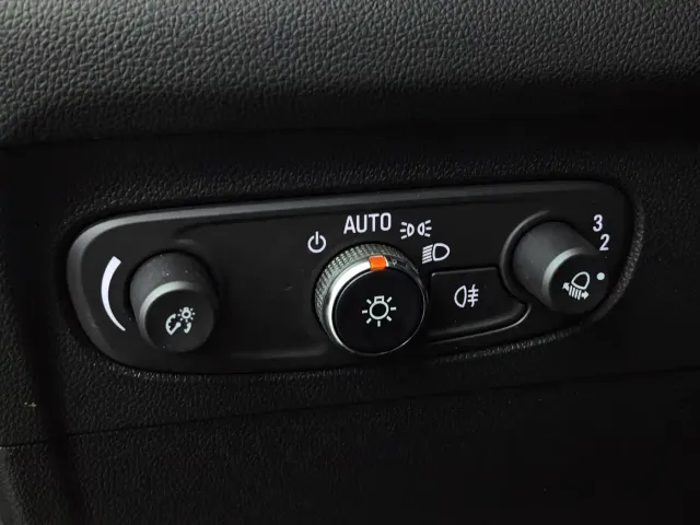 Buick Envision Plus — Фото автомобиля 22