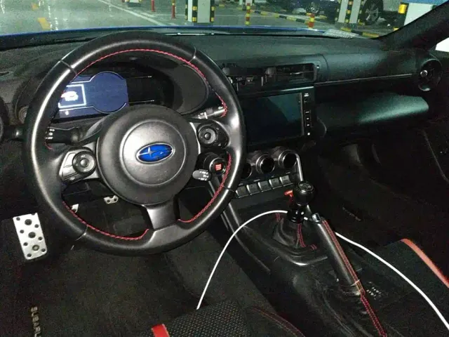 Subaru BRZ — Фото автомобиля 12