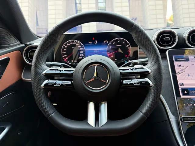 Mercedes-Benz C-Class — Фото автомобиля 11