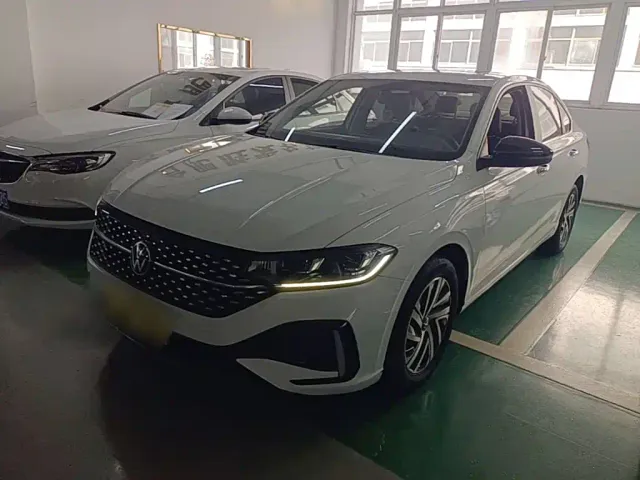 Фотография автомобиля — Volkswagen Lavida