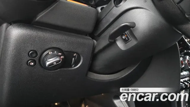 Mini Cooper Cooper 5 дверей Classic — Фото автомобиля 18