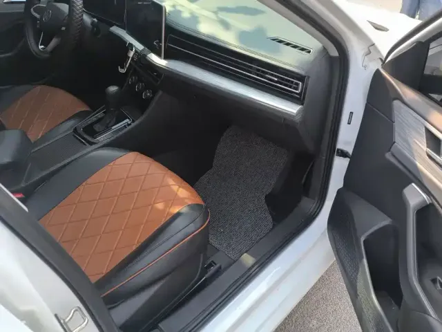 Volkswagen Sagitar — Фото автомобиля 8