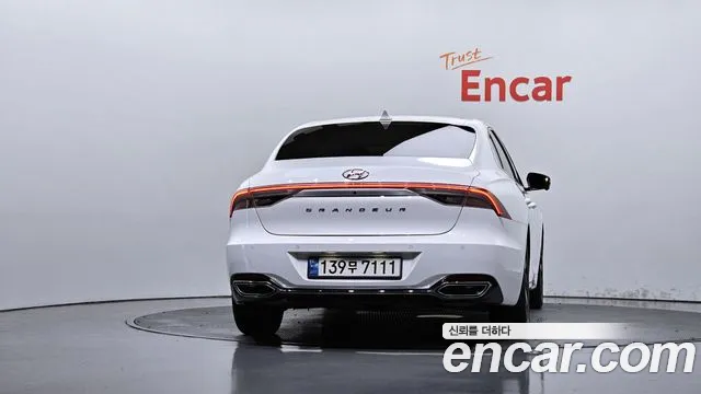 Hyundai Grandeur (New) Hybrid — Фото автомобиля 4