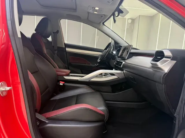Geely Binyue — Фото автомобиля 7