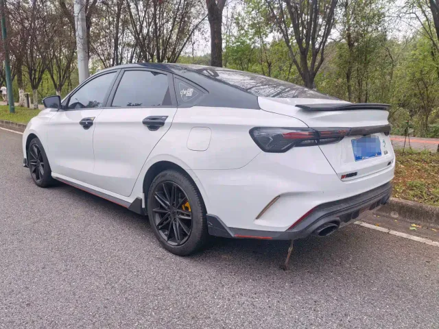 Geely Binrui — Фото автомобиля 10