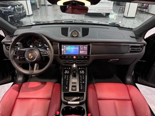 Porsche Macan — Фото автомобиля 6