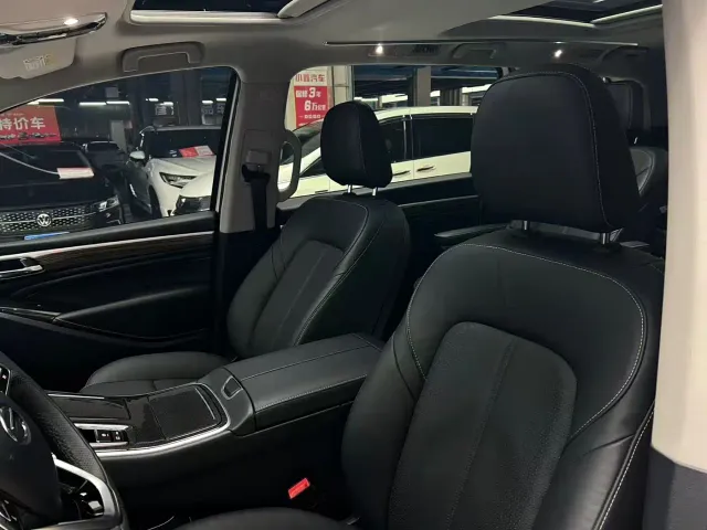 GAC Trumpchi M8 — Фото автомобиля 12