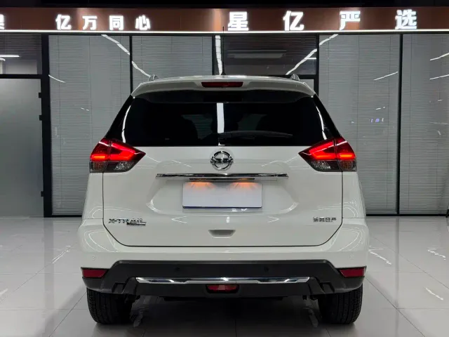 Nissan X-Trail — Фото автомобиля 20