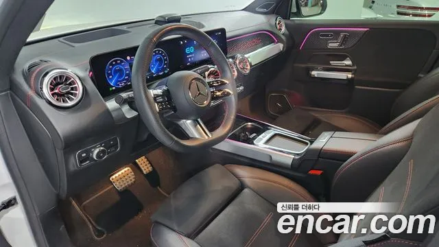 Mercedes-Benz EQB — Фото автомобиля 7
