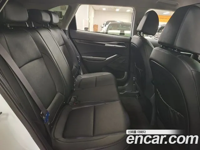 Kia Seltos New — Фото автомобиля 18