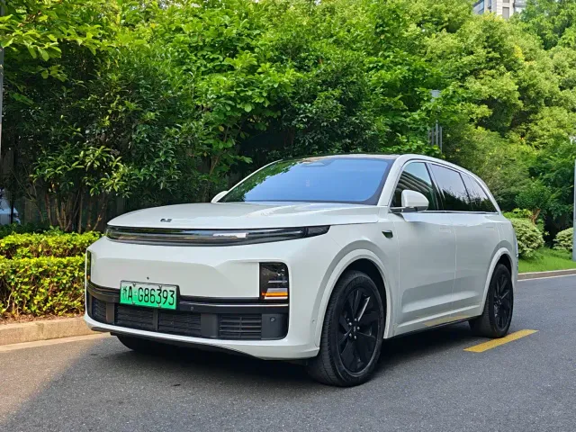 Фотография автомобиля — Li Auto L7