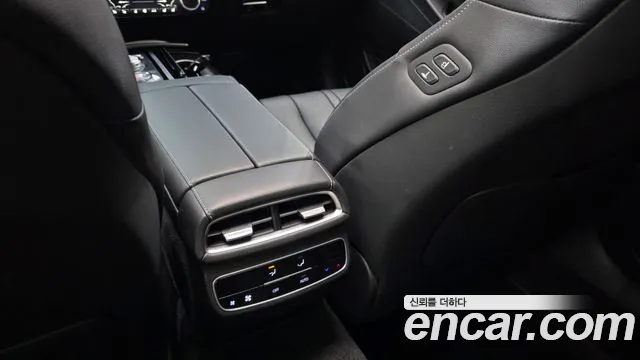 Genesis G80 Бензин 3.5 турбо AWD — Фото автомобиля 26