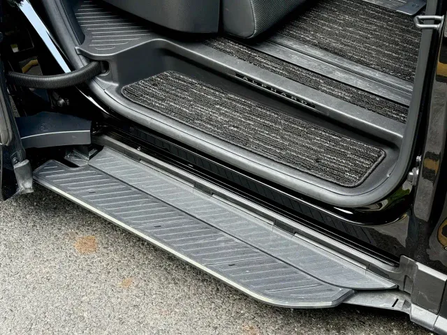 Toyota Alphard — Фото автомобиля 17
