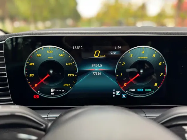 Mercedes-Benz GLE-Class — Фото автомобиля 16