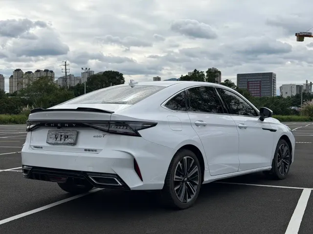 Chery Arrizo 8 — Фото автомобиля 4