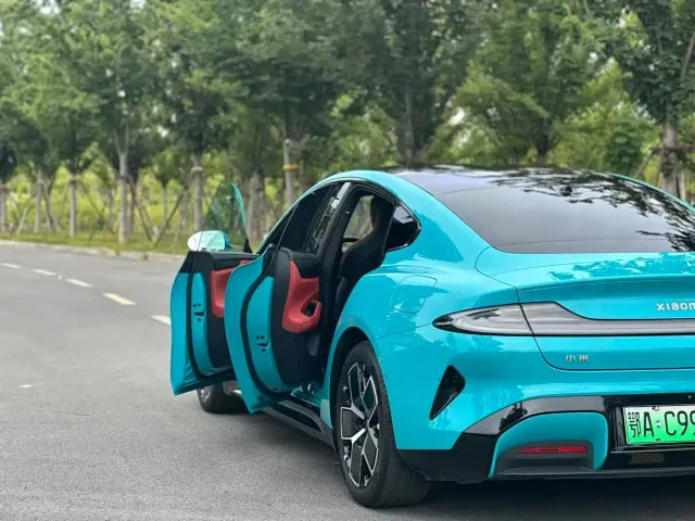 Xiaomi SU7 — Фото автомобиля 6
