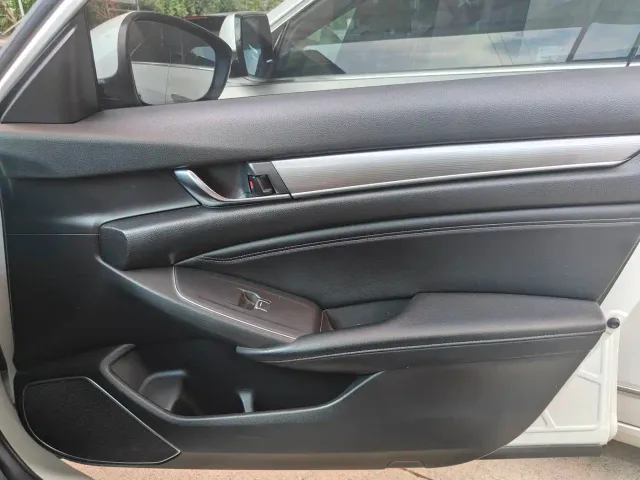 Honda Accord — Фото автомобиля 20