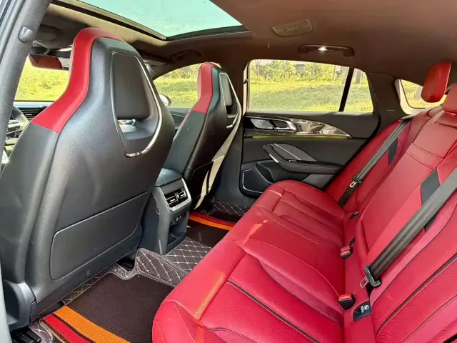 Hongqi H6 — Фото автомобиля 6