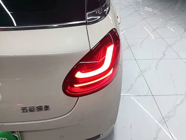 Wuling Bingo — Фото автомобиля 7