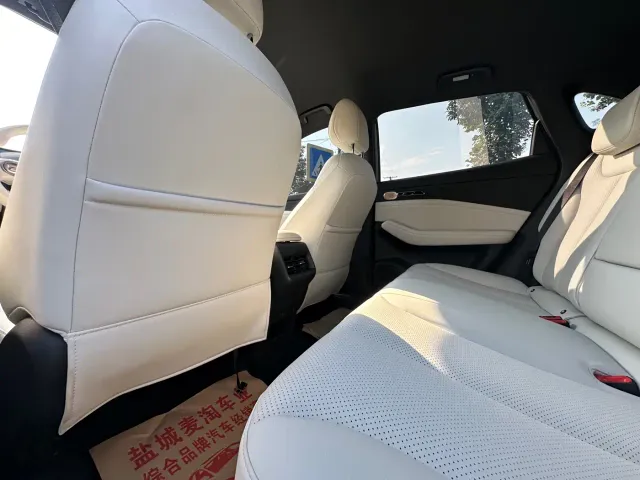 Baojun Yunhai — Фото автомобиля 9