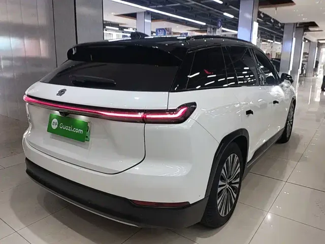 Nio ES7 — Фото автомобиля 6
