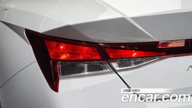 Hyundai Avante CN7 — Фото автомобиля 8