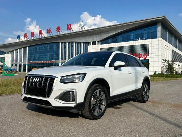 Фотография автомобиля — Audi Q2L
