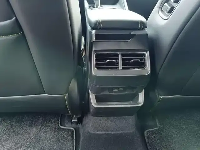 Geely Xingrui — Фото автомобиля 8