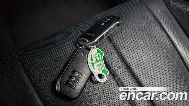 Kia K8 K8 Hybrid — Фото автомобиля 22
