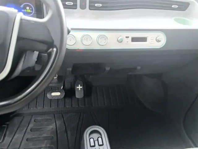 Wuling Hongguang Mini EV — Фото автомобиля 12