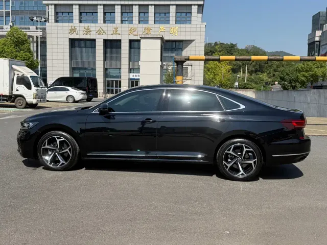 Volkswagen Passat — Фото автомобиля 5