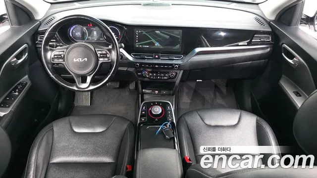 Kia Niro — Фото автомобиля 10