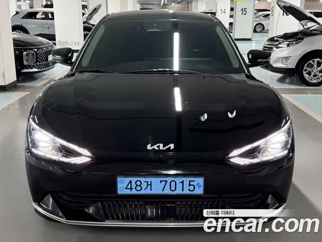 Kia EV6 — Фото автомобиля 3