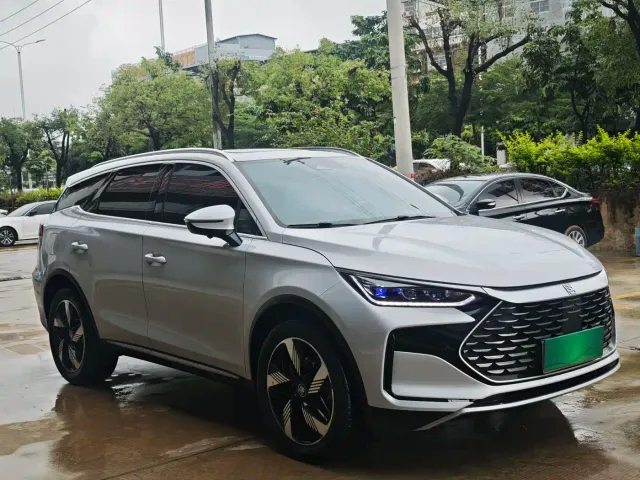 BYD Tang — Фото автомобиля 3