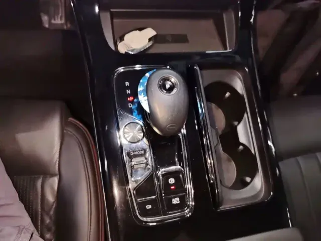 GAC Trumpchi M8 — Фото автомобиля 13