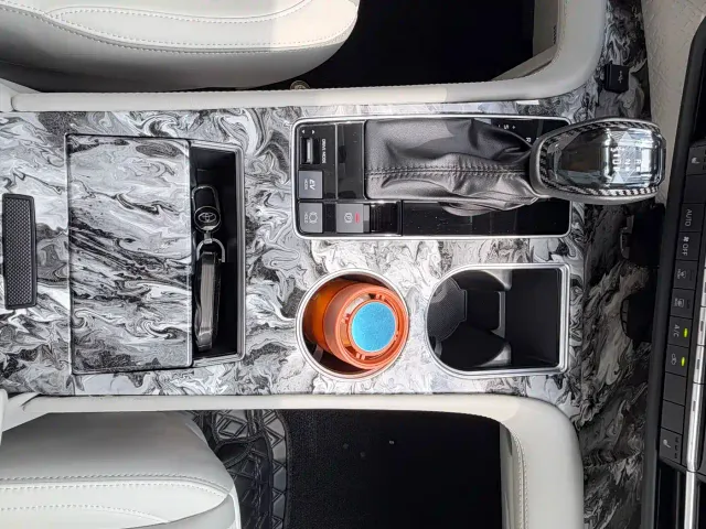 Toyota Sienna — Фото автомобиля 18